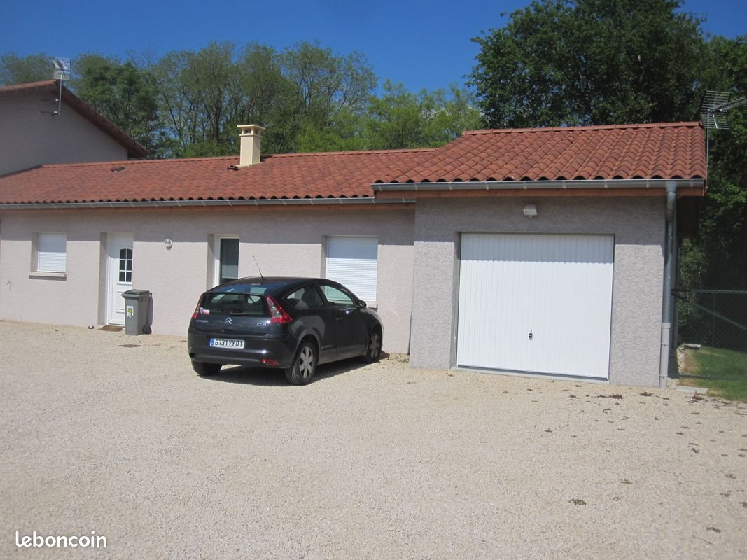 Maison à louer, 93m², Marlieux