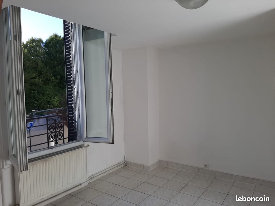 Appartement à louer, 27m², Vanves