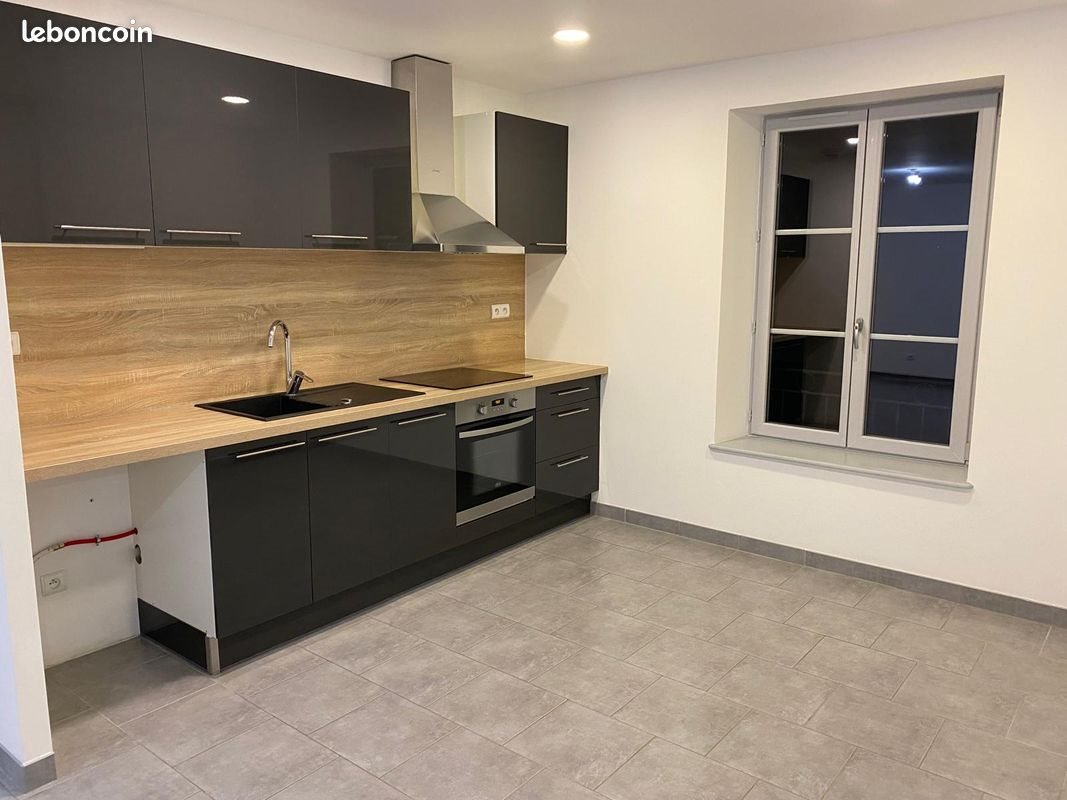 Appartement à louer, 89m², Vézelise