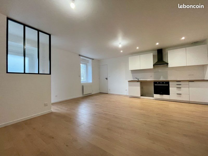 Maison à louer, 75m², Réguiny