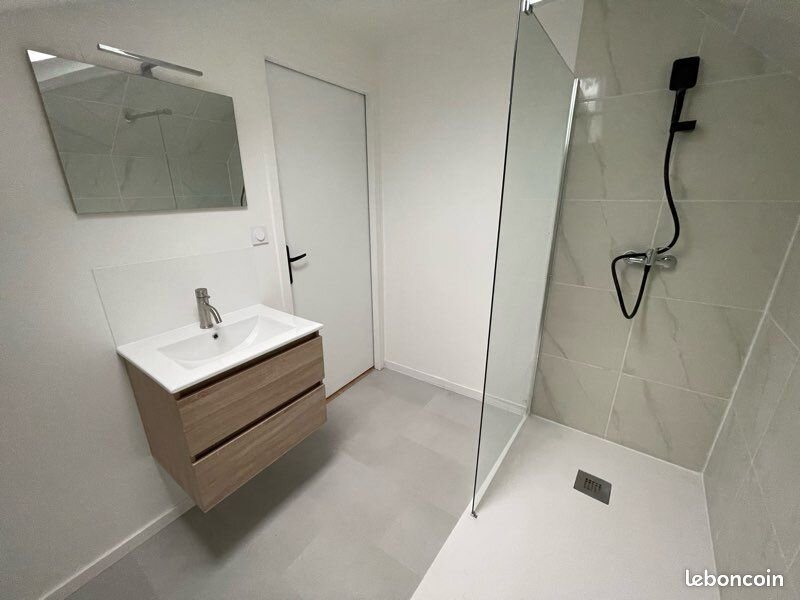 Maison à louer, 75m², Réguiny