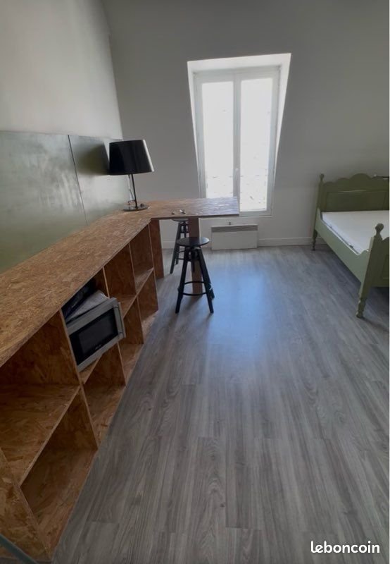 Appartement à louer, 16m², Paris 17ème
