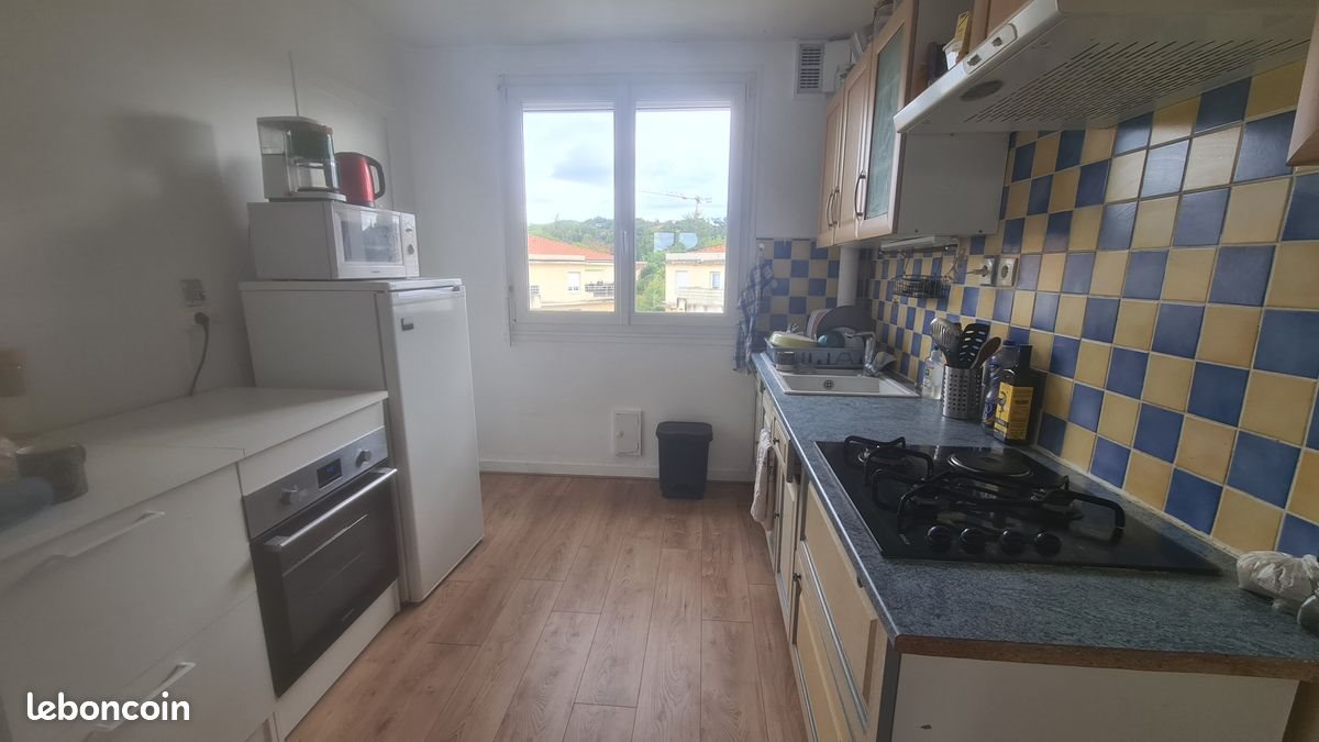 Appartement à louer, 78m², Crest