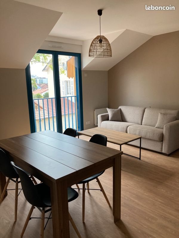 Appartement à louer, 45m², Pau