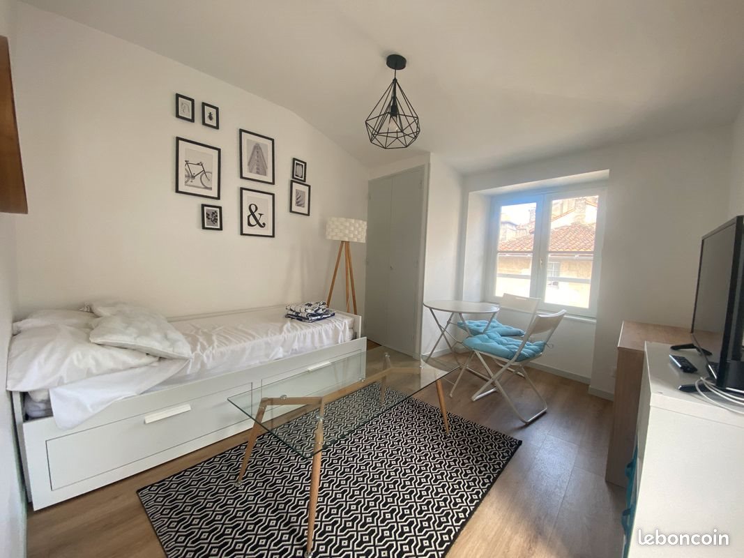 Appartement à louer, 17m², Poitiers