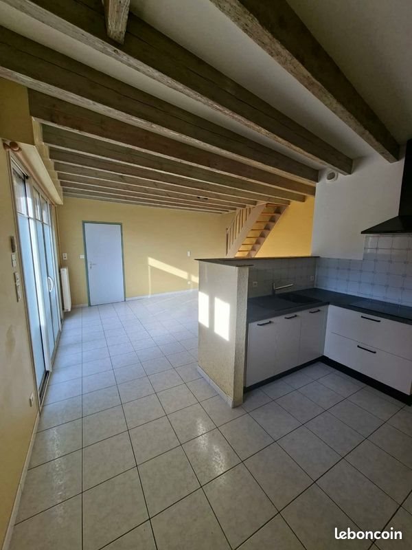 Maison à louer, 73m², Bressuire
