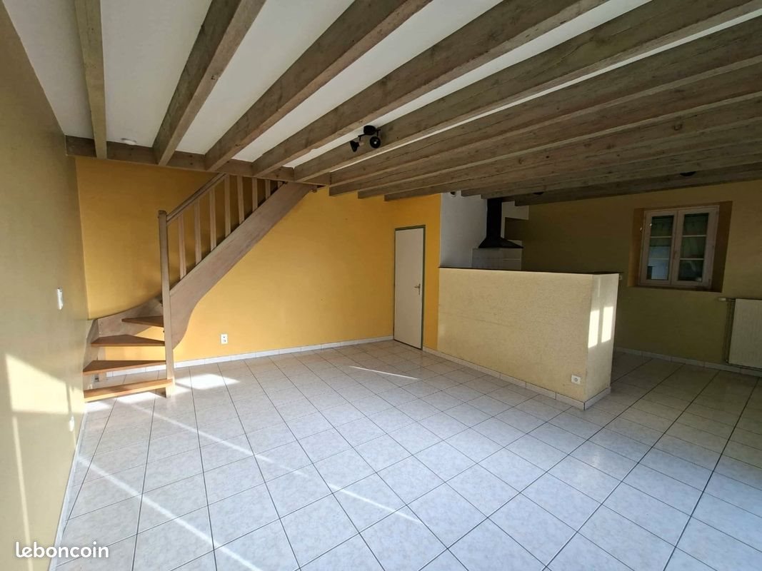 Maison à louer, 73m², Bressuire