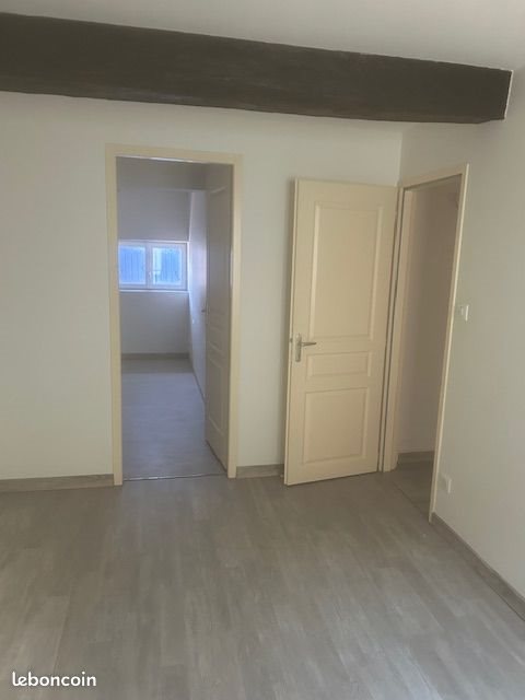 Appartement à louer, 64m², Monségur