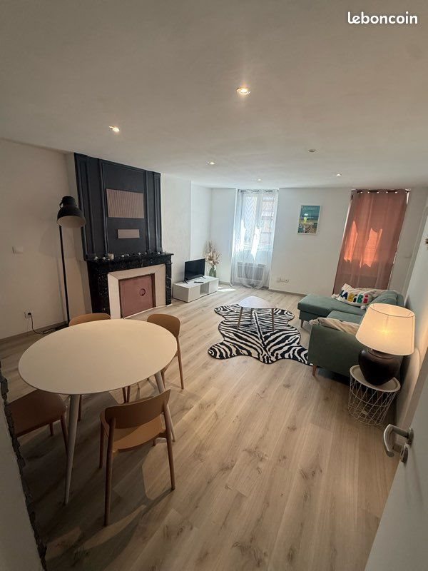 Appartement à louer, 80m², Albertville