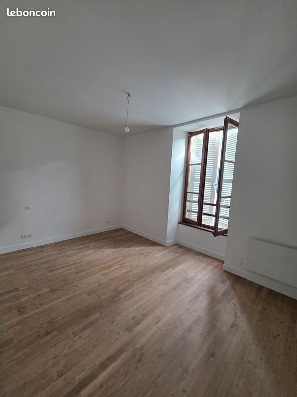 Appartement à louer, 78m², Valence-en-Poitou
