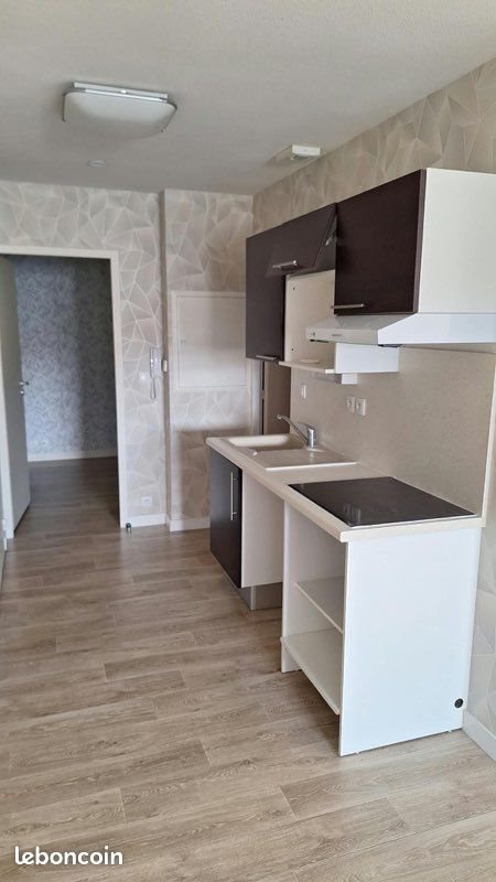 Appartement à louer, 44m², Rochefort