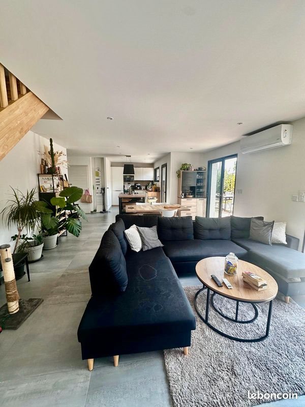 Maison à louer, 128m², Laudun-l'Ardoise