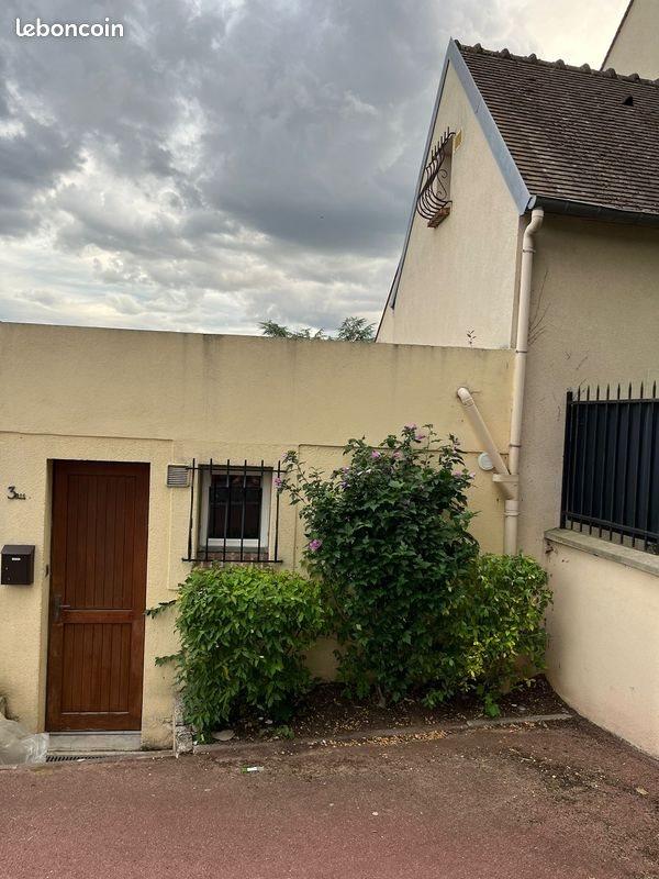 Appartement à louer, 25m², Cergy