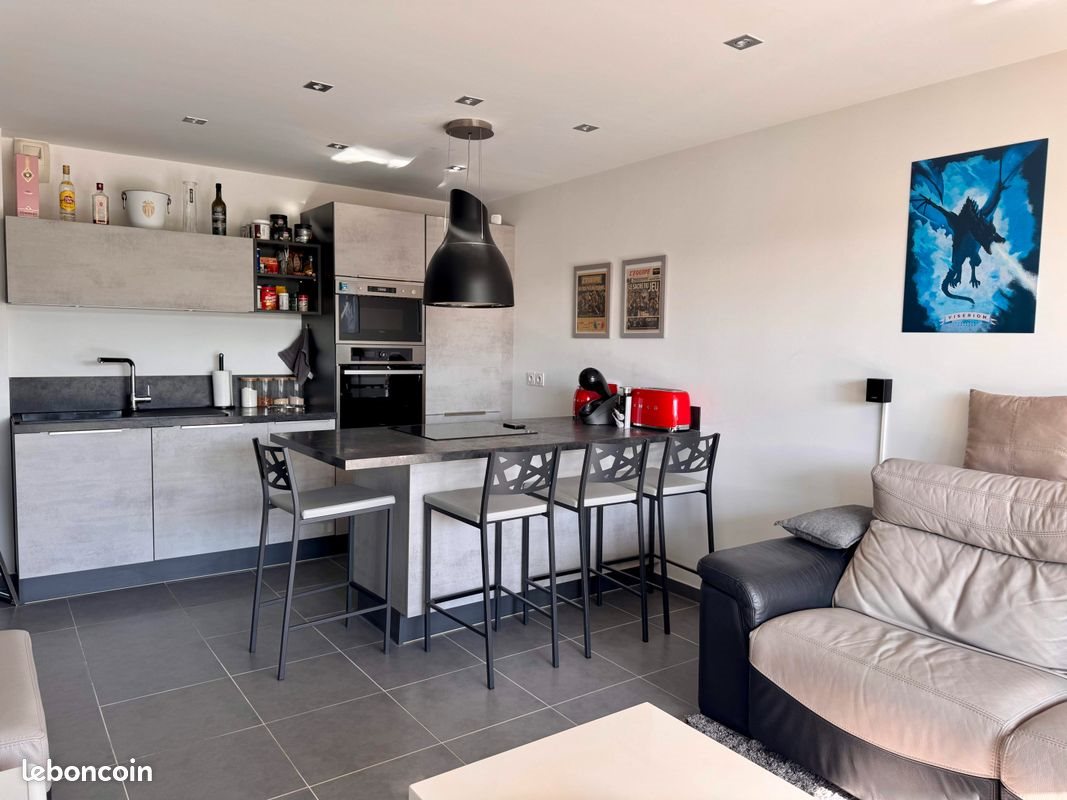 Appartement à vendre, 57m², Fréjus