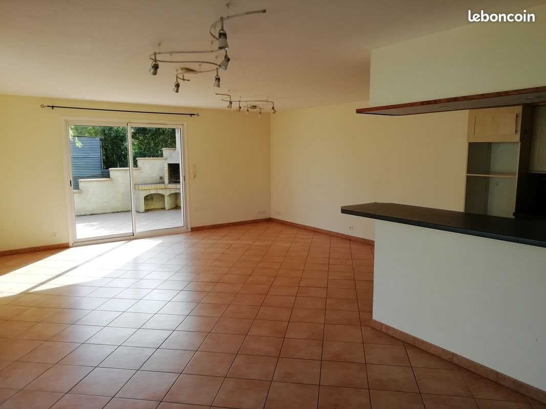 Maison à louer, 90m², Fréjeville