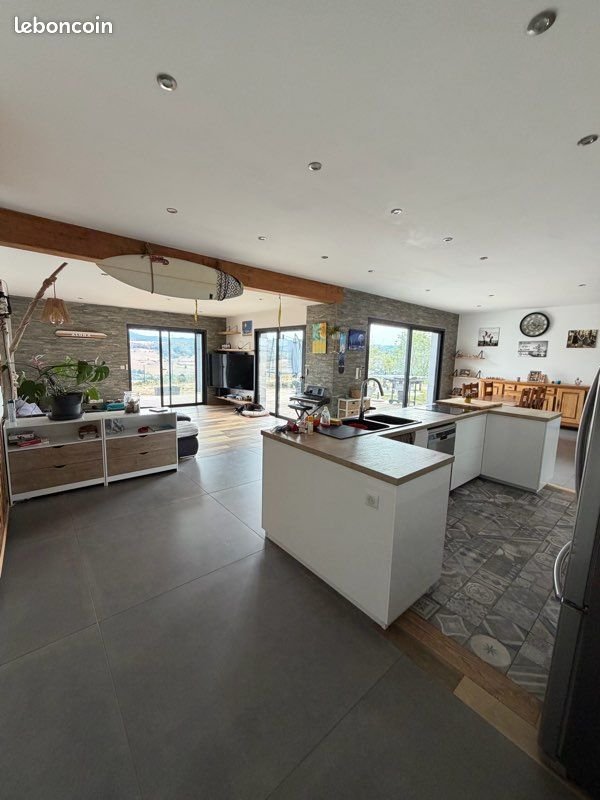 Maison à vendre, 176m², Saint-Jean-la-Bussière