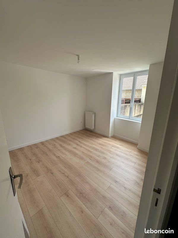 Appartement à louer, 64m², Palinges