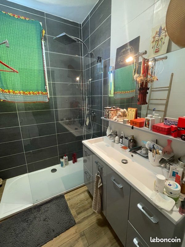 Appartement à louer, 90m², Bordes