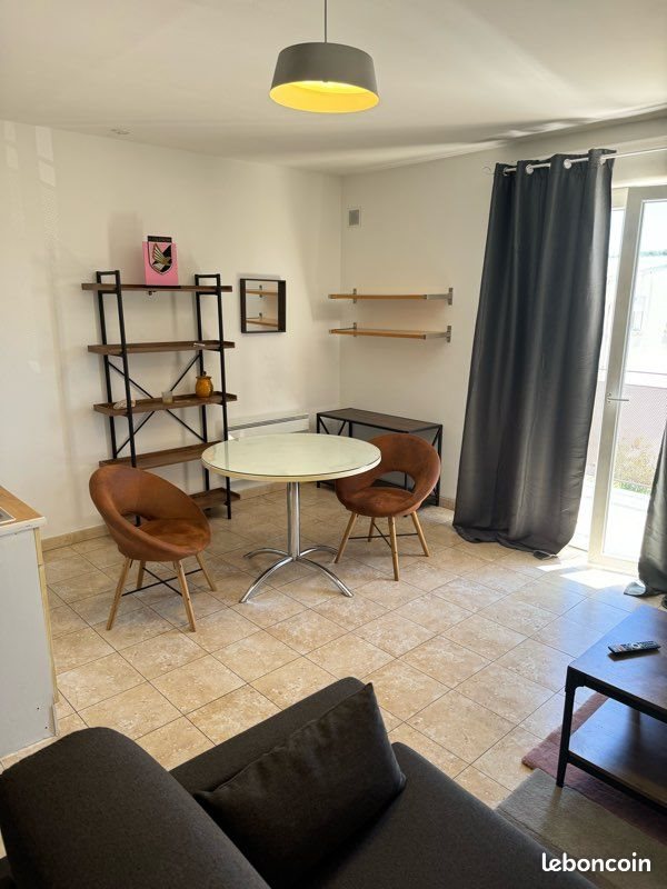 Appartement à louer, 26m², Carnoux-en-Provence