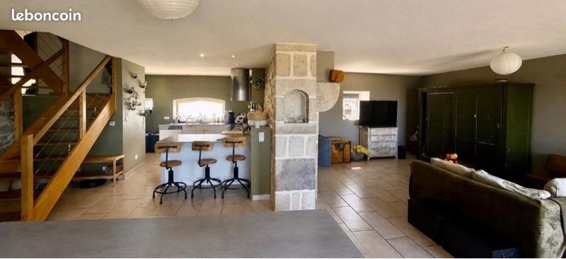 Maison à vendre, 185m², Saint-Maurice-en-Gourgois