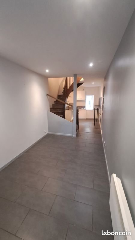 Appartement à louer, 70m², Molières