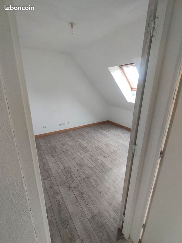 Maison à louer, 95m², Saint-Vran