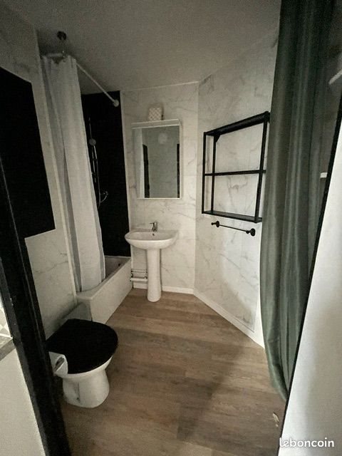 Appartement à louer, 18m², Cergy