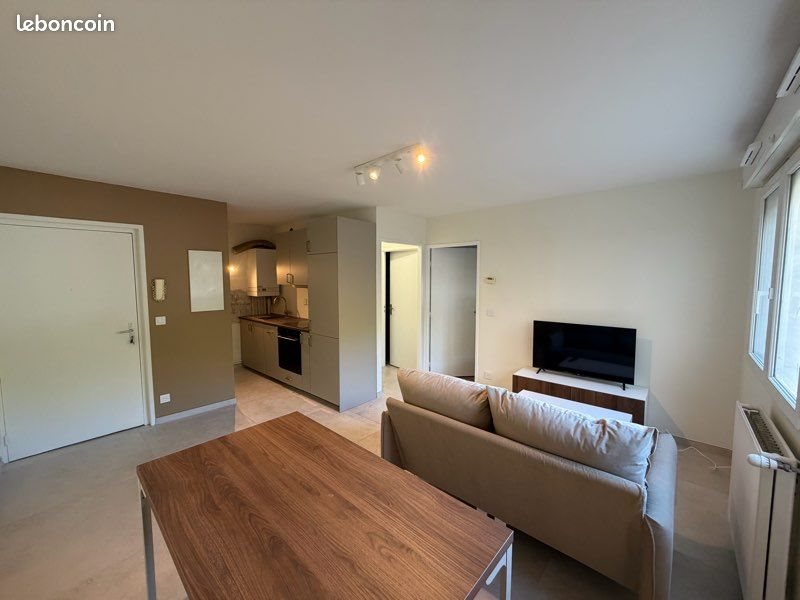 Appartement à louer, 39m², Saint-Étienne