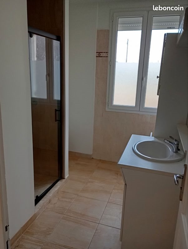 Maison à louer, 75m², Laruscade