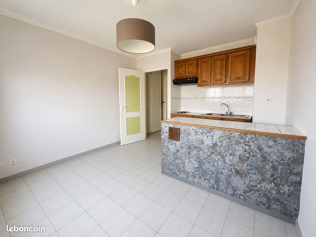 Appartement à louer, 19m², Aubagne