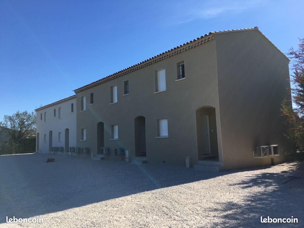 Maison à louer, 70m², Sérignan-du-Comtat
