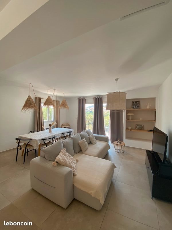 Appartement à louer, 96m², Hyères
