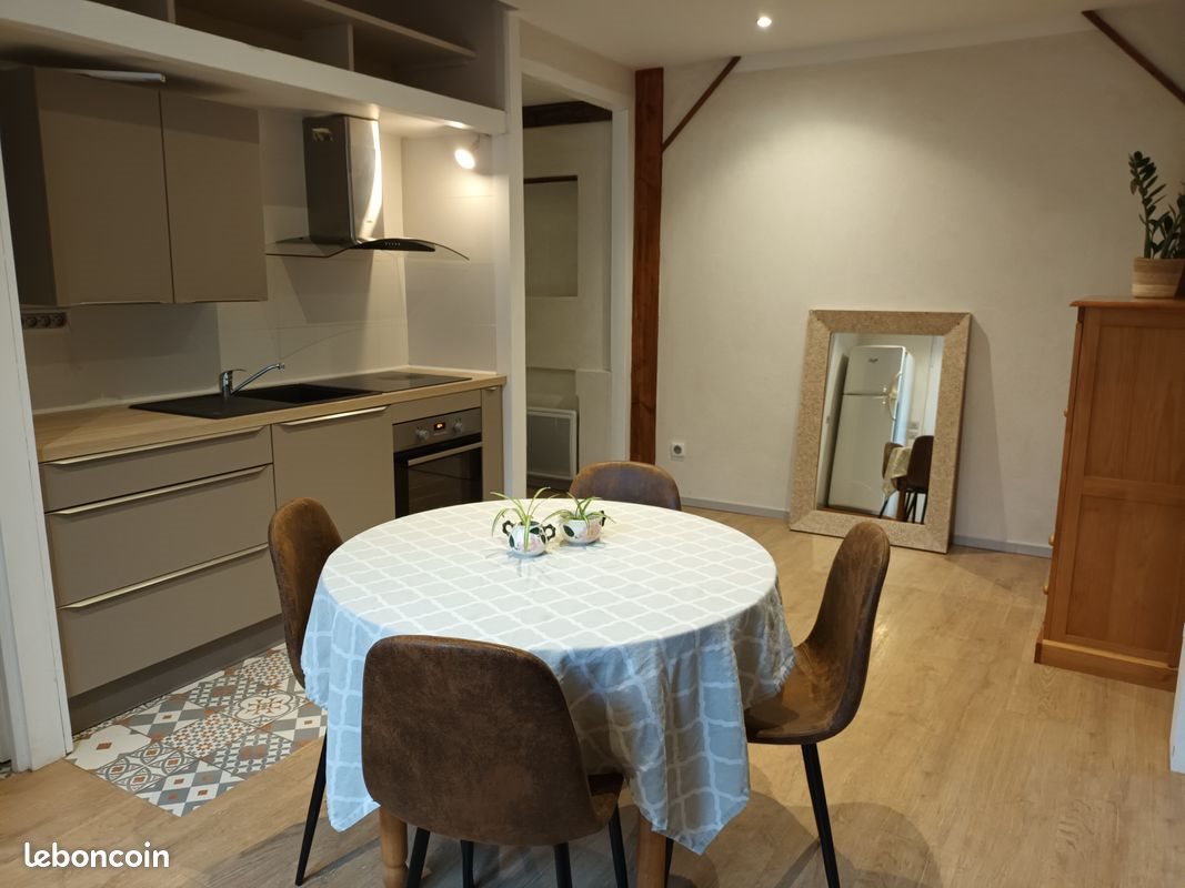 Appartement à louer, 42m², Etaux