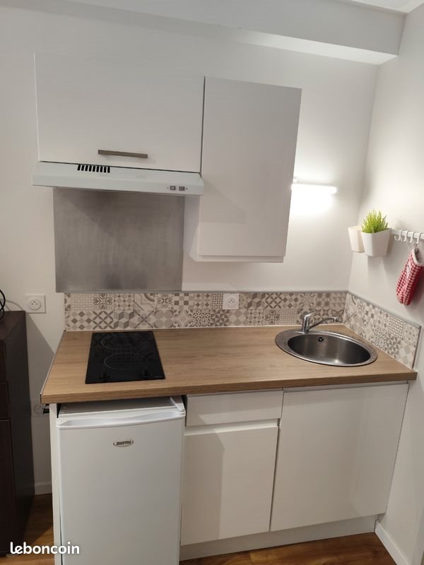 Appartement à louer, 13m², Saintes