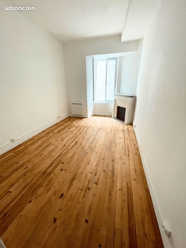 Appartement à louer, 66m², Cazères