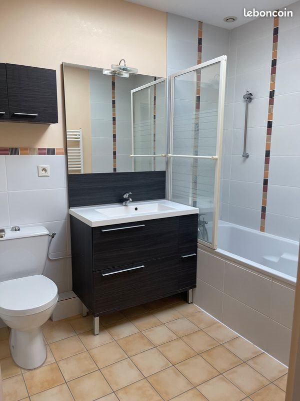 Appartement à louer, 75m², Saint-Etienne-de-Crossey