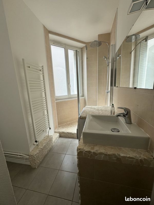 Appartement à louer, 2m², Clermont-Ferrand