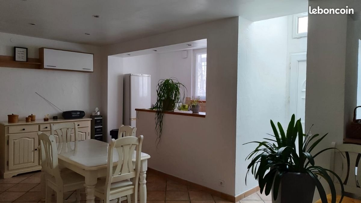 Maison à louer, 70m², Rognonas