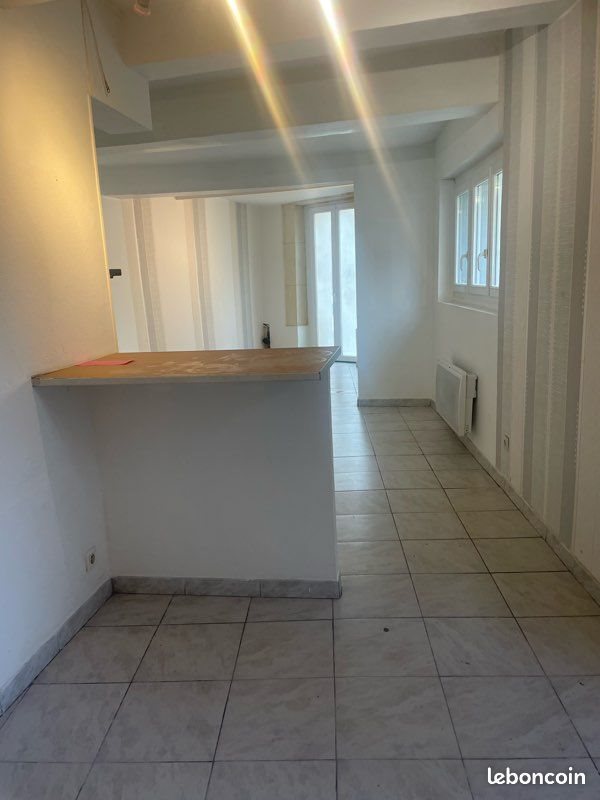 Maison à louer, 44m², Montagnac