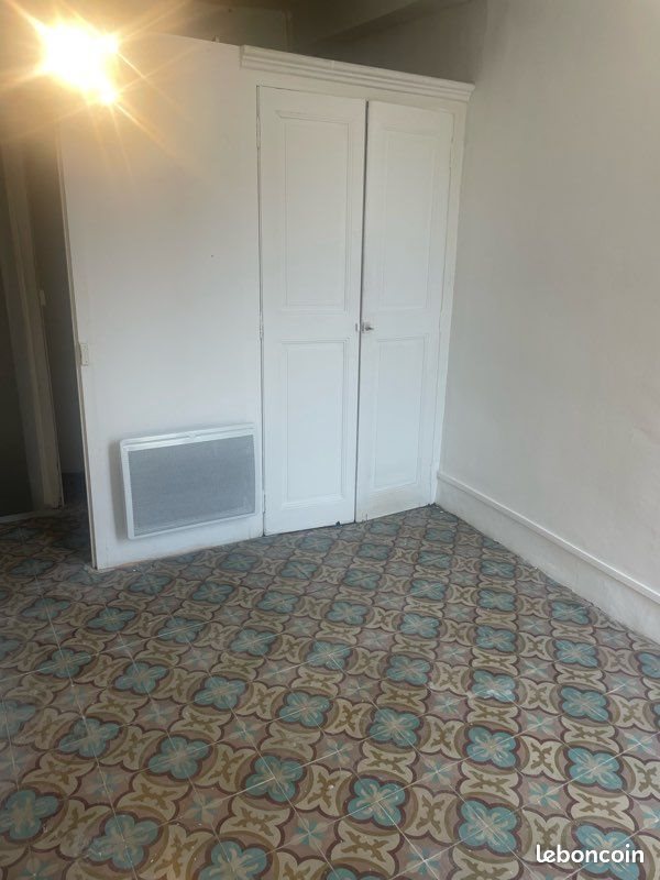 Maison à louer, 44m², Montagnac