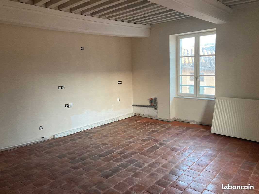 Appartement à louer, 47m², Cluny