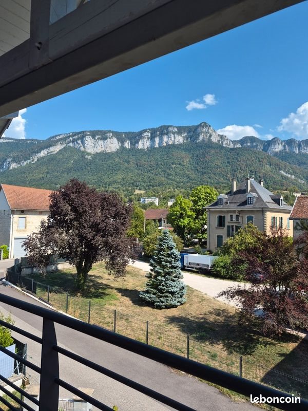 Appartement à louer, 90m², Saint-Laurent-du-Pont