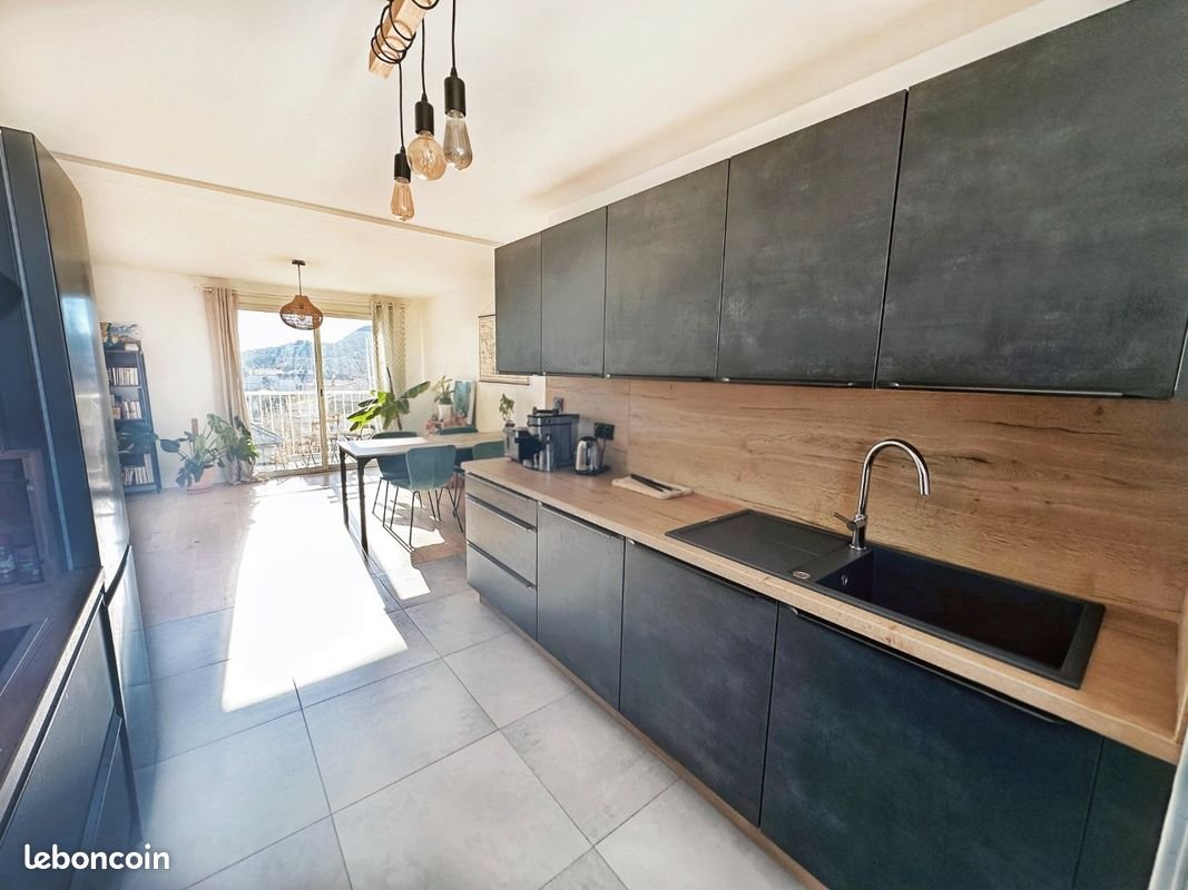 Appartement à louer, 65m², La Seyne-sur-Mer