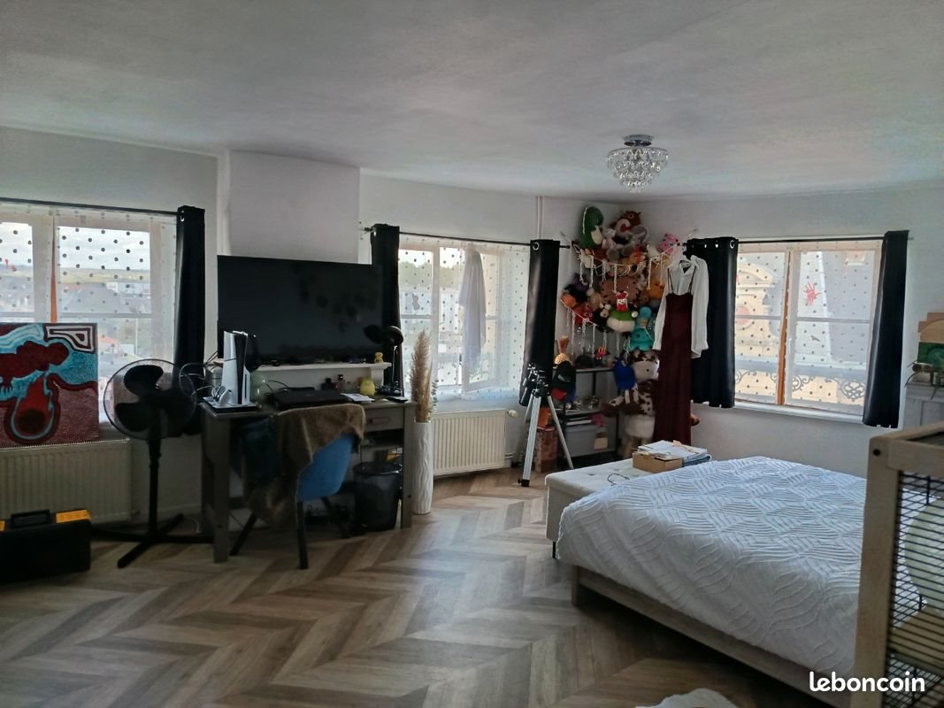 Appartement à louer, 79m², Givet