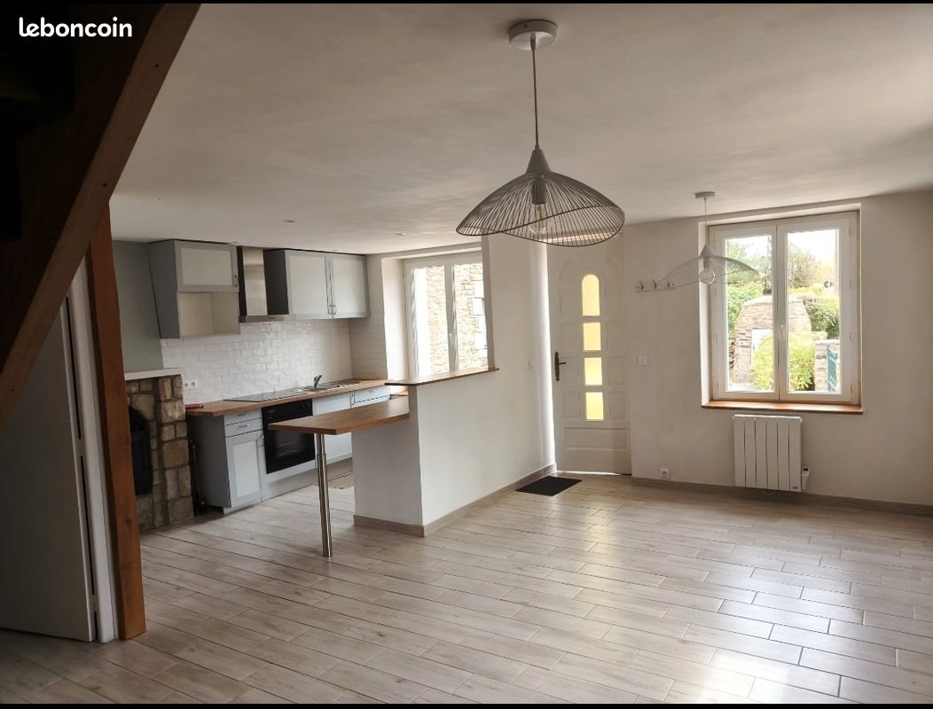 Maison à louer, 80m², Saint-Hélen