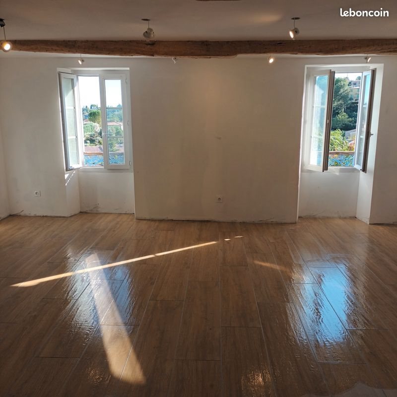 Appartement à louer, 83m², Flayosc
