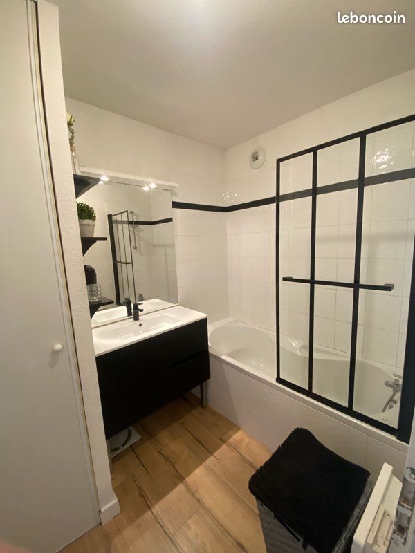 Appartement à louer, 42m², Rochefort
