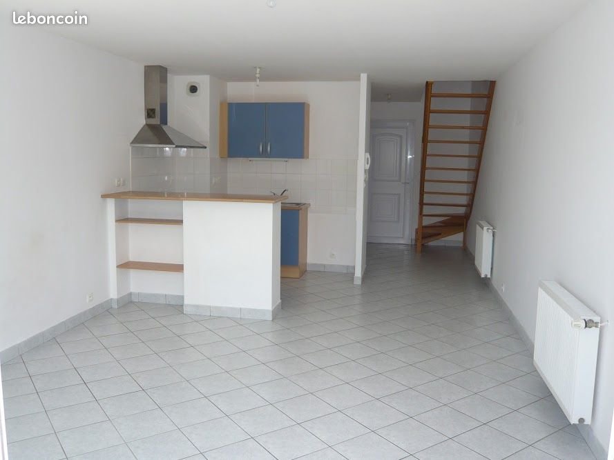 Maison à louer, 70m², Yffiniac