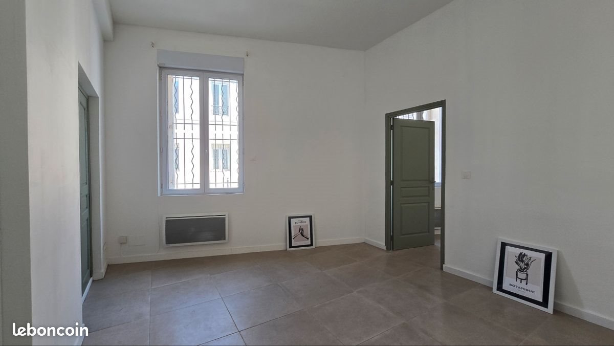 Appartement à louer, 42m², Nîmes