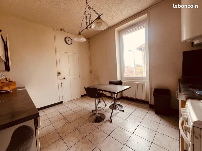 Appartement à vendre, 61m², Pont-de-Chéruy